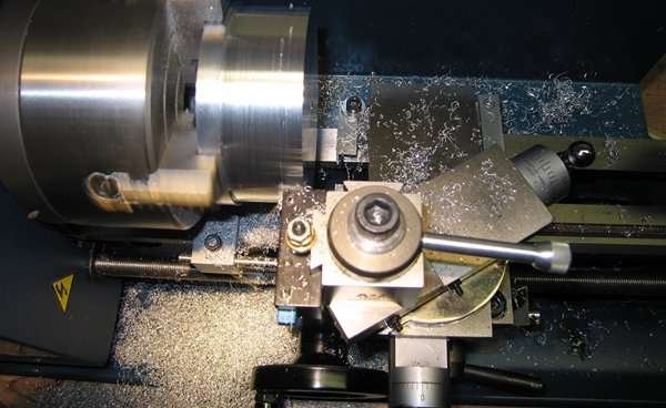 milling chatter